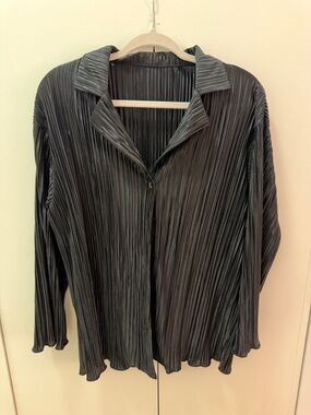 Pleated Button-Up Set in Shimmery Black